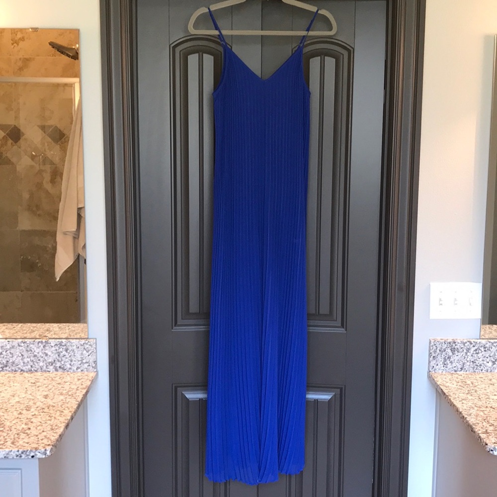 Gorgeous blue pleated maxi dress